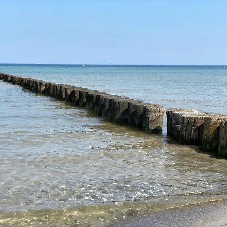 Poeler Koje Nyaraló