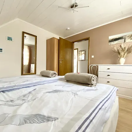 Poeler Koje * Kirchdorf (Poel)